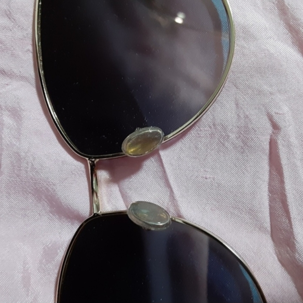 Dior Gold and Pink Sunglasses. Made In Italy - Picture 7 of 16